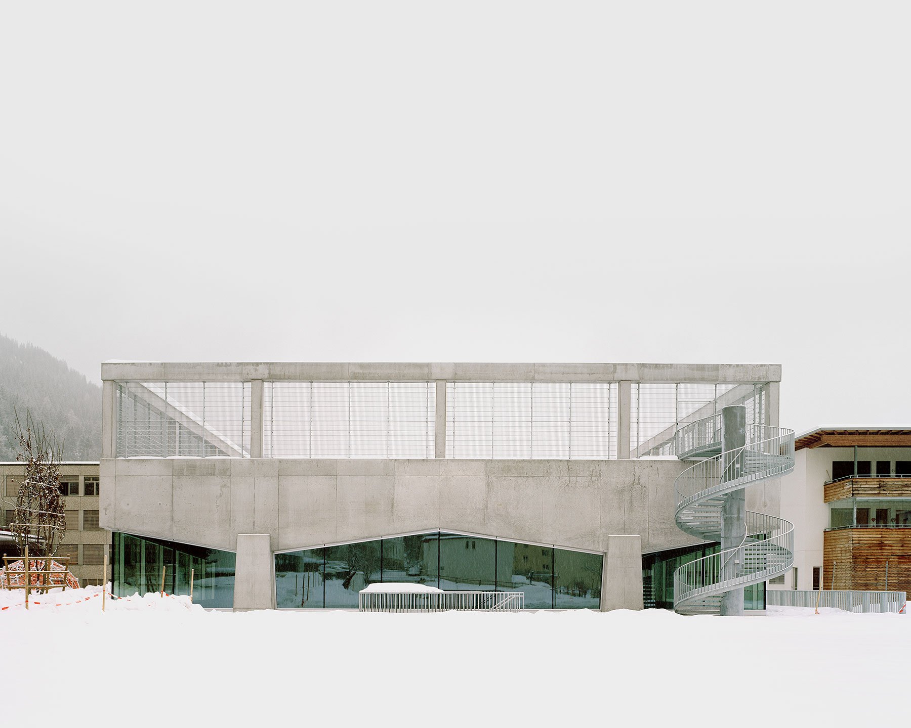 Dreifachturnhalle Schule, Davos Platz – Bild 1