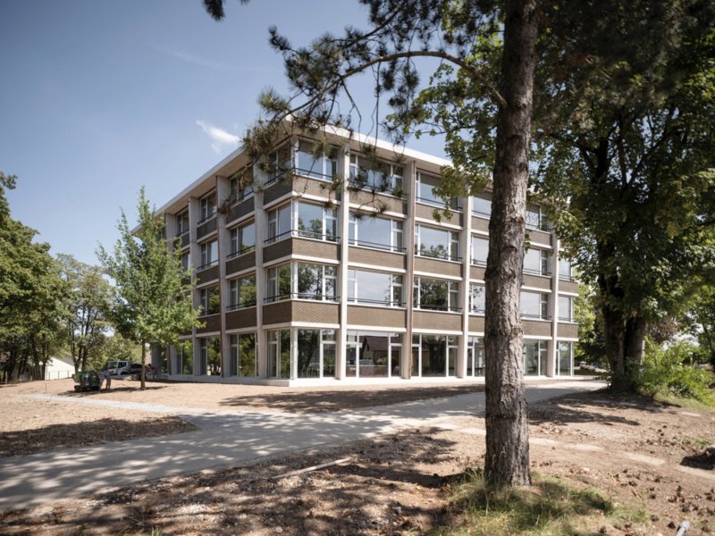 Schulhausneubau Trakt E, SA Halden, Opfikon